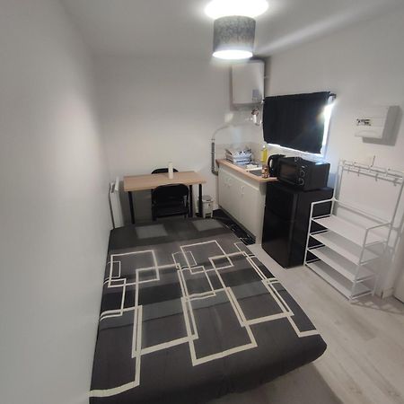 Appartement Petit F2 Meuble Independant à Limay Extérieur photo